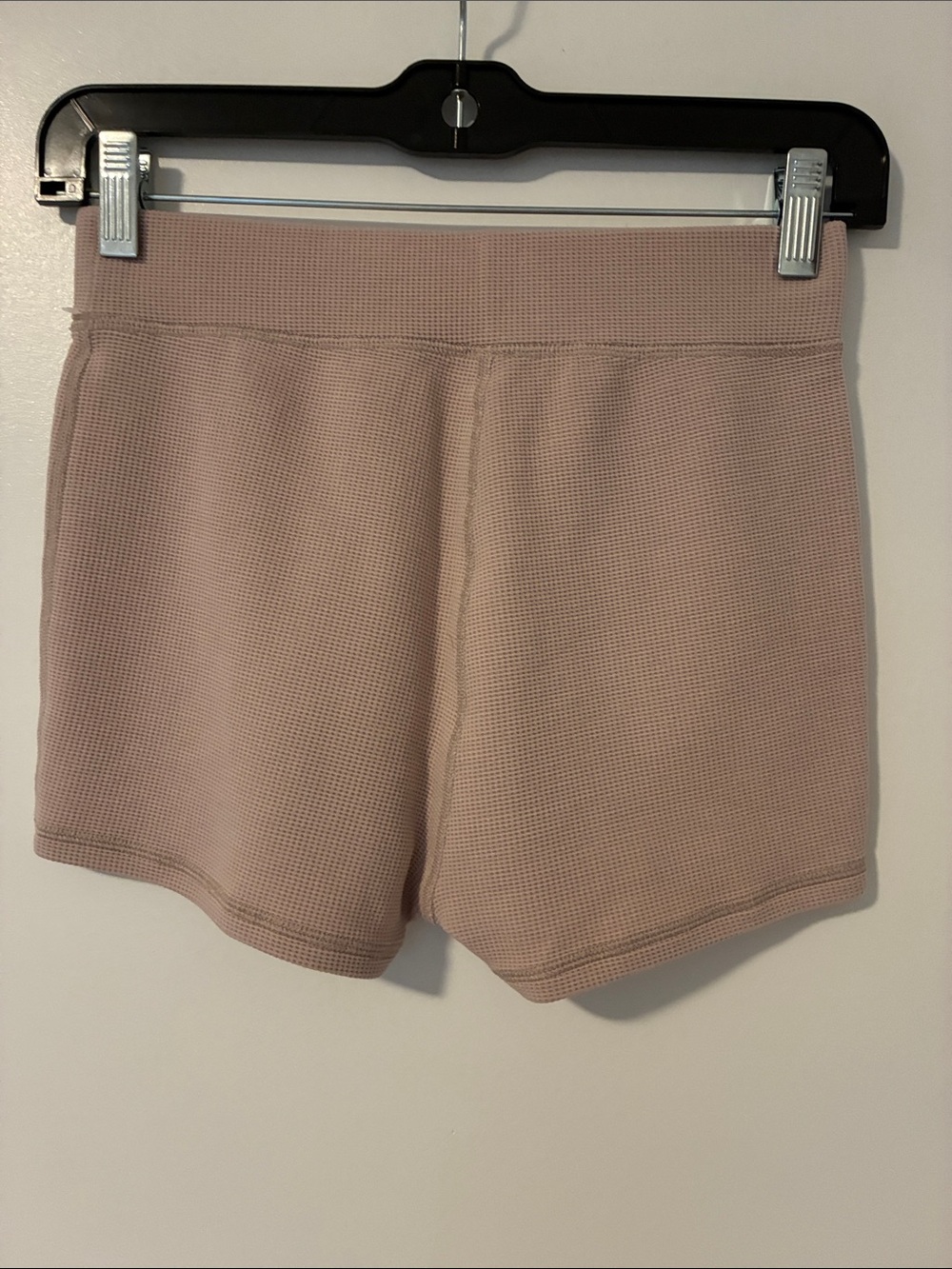 Alo Yoga Microwaffle Pleasant Boyshort Light Pink - Picture 7 of 9